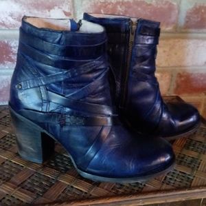 Freebird Gem Ankle Boots (blue, size 10)